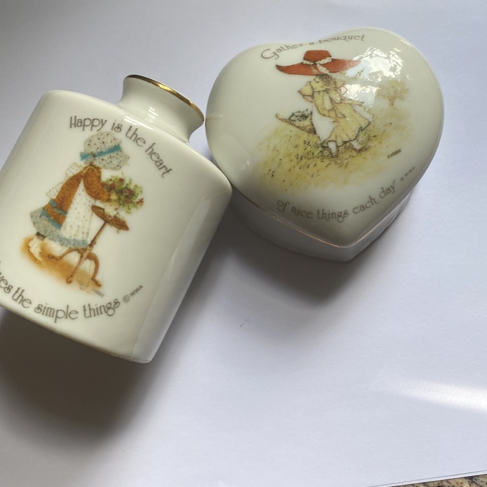 Holly Hobbie vintage dresser set.